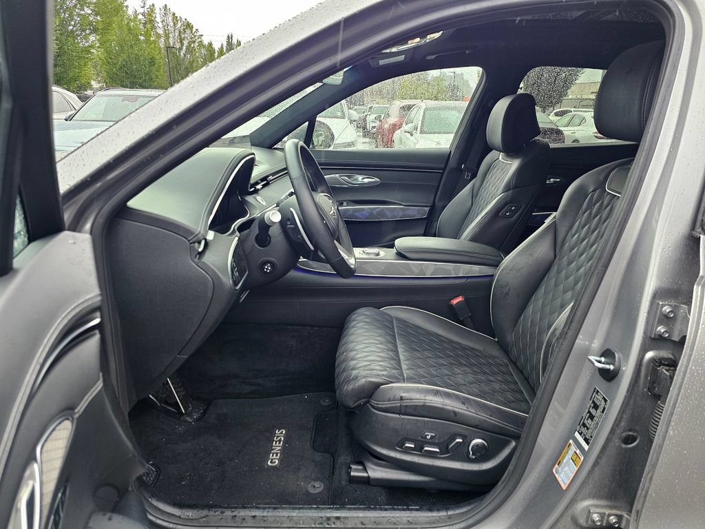 Certified 2025 Genesis GV70 3.5T Sport w/ Sport Advanced Package AWD/4WD image 21