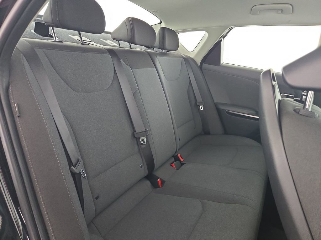 Used 2025 Kia K4 LXS image 31