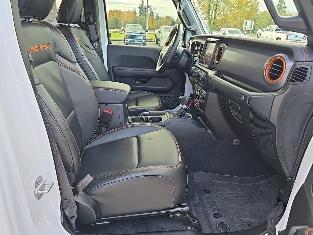 Used 2023 Jeep Gladiator Mojave w/ Trailer Tow Package image 28