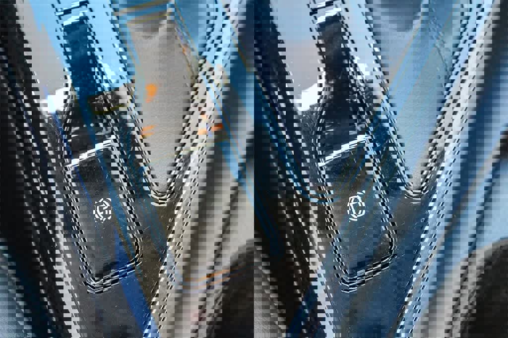 Used 2023 Kia Niro EX image 34