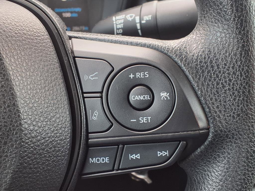 Used 2022 Toyota Corolla LE image 15