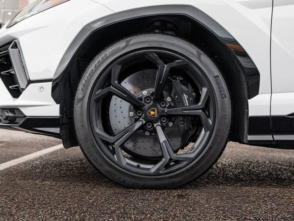 Used 2024 Lamborghini Urus S AWD/4WD image 9