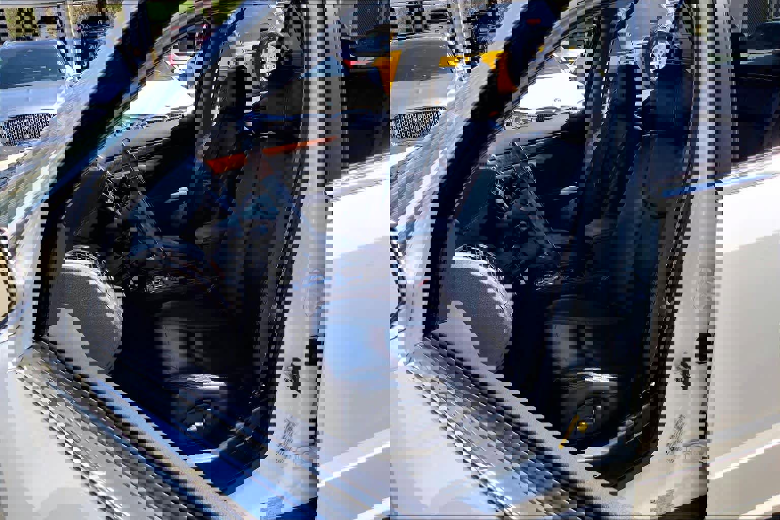 Used 2008 Cadillac SRX AWD w/ Theater Package image 7