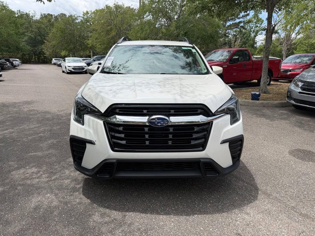 Used 2025 Subaru Ascent Premium AWD/4WD image 2