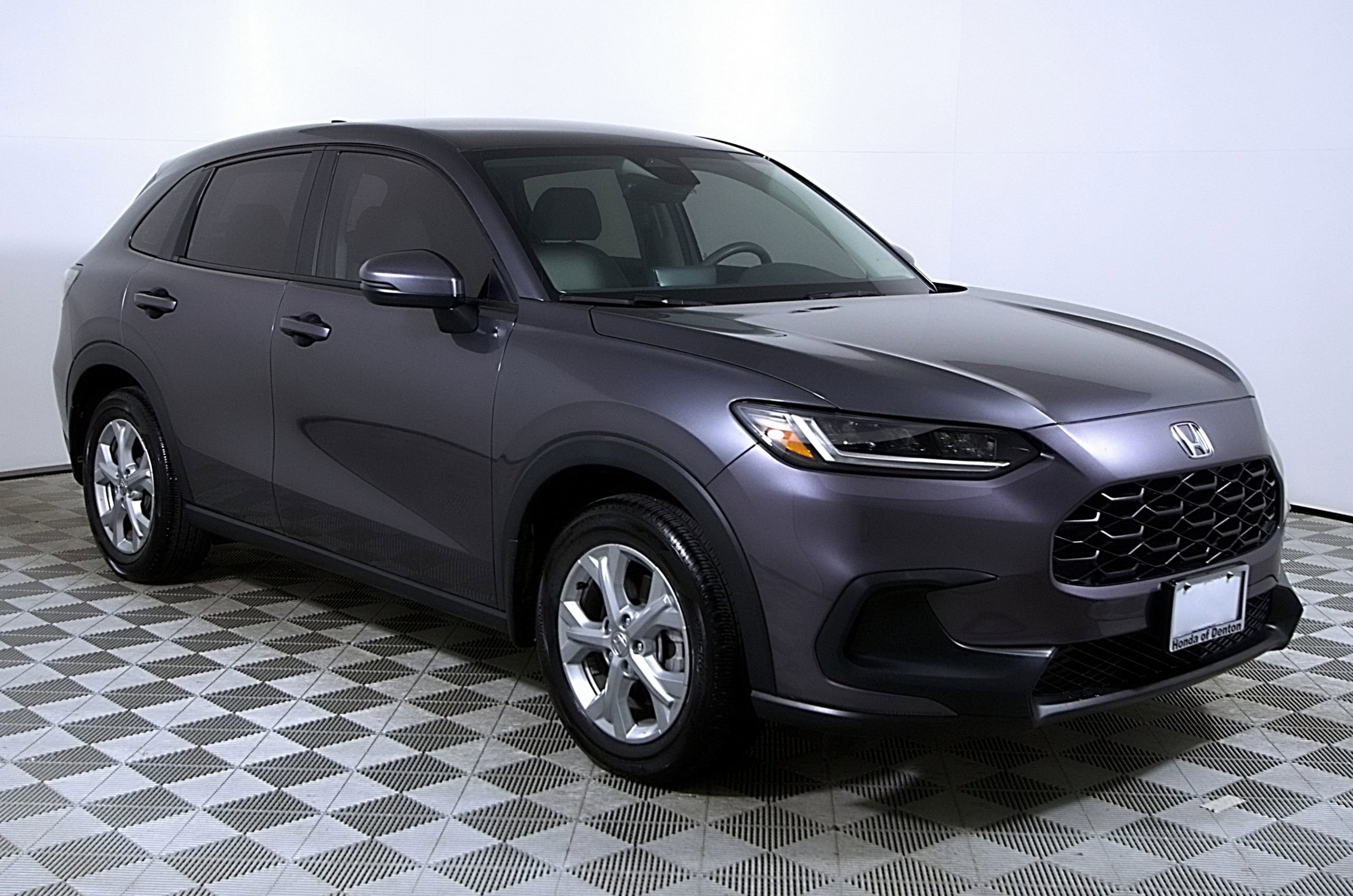 Used 2023 Honda HR-V LX image 6