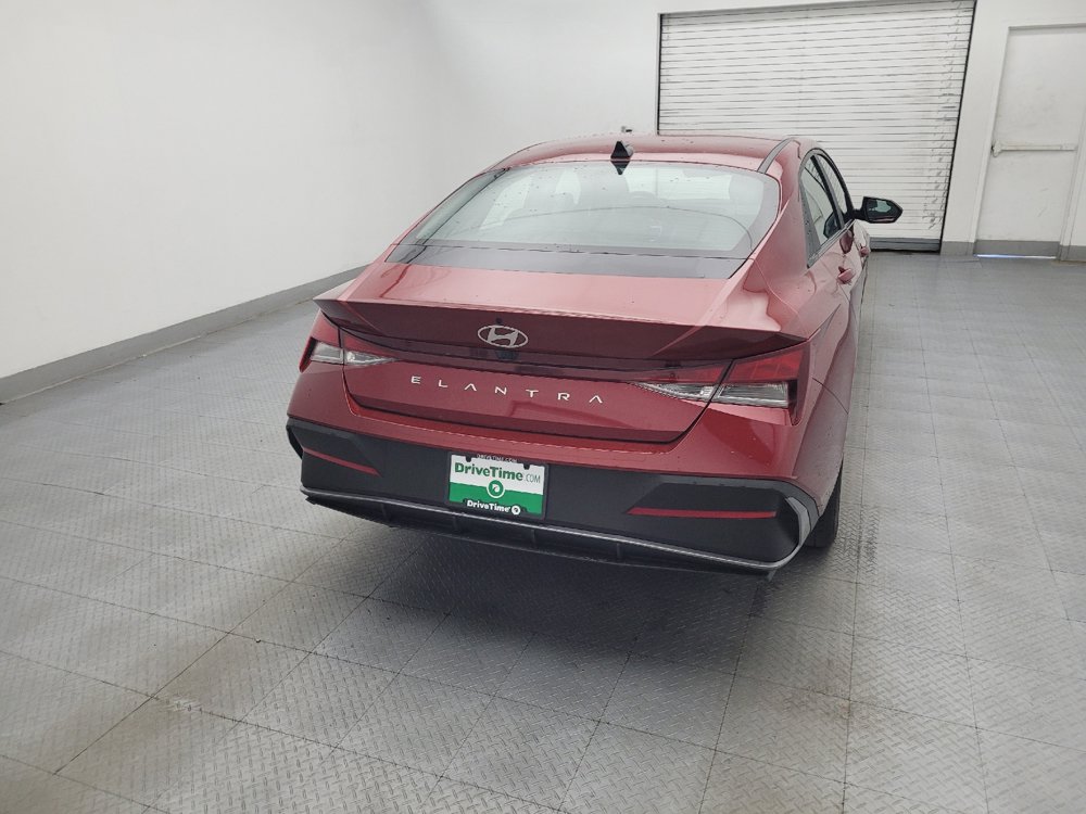 Used 2024 Hyundai Elantra SEL FWD image 7