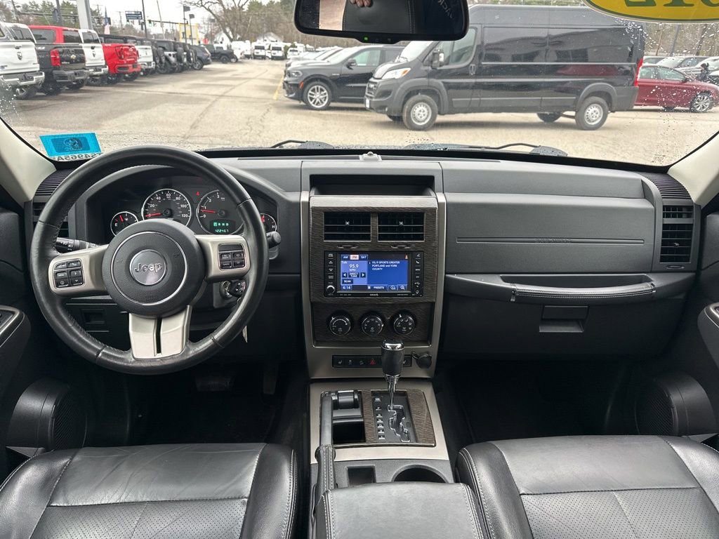 Used 2012 Jeep Liberty Limited Jet w/ Chrome Accents Group image 16