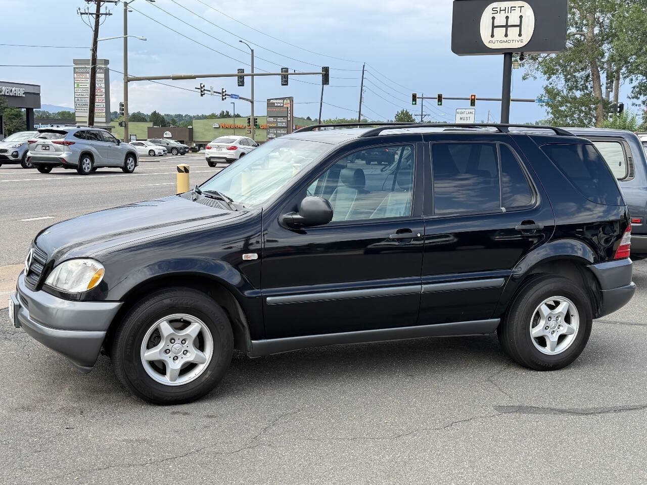 Used 1999 Mercedes-Benz ML 320 4MATIC image 5
