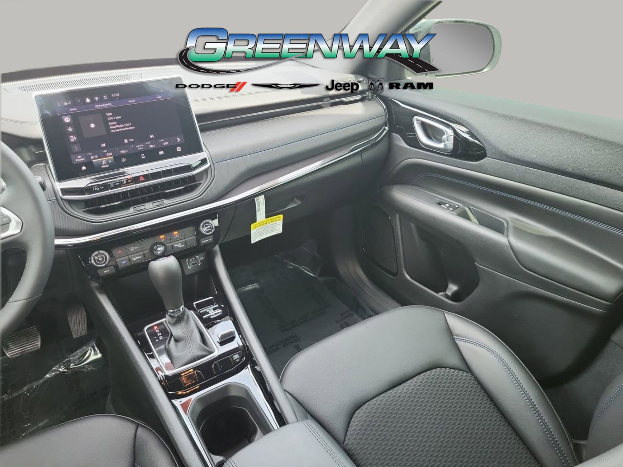 New 2026 Jeep Compass Latitude image 13