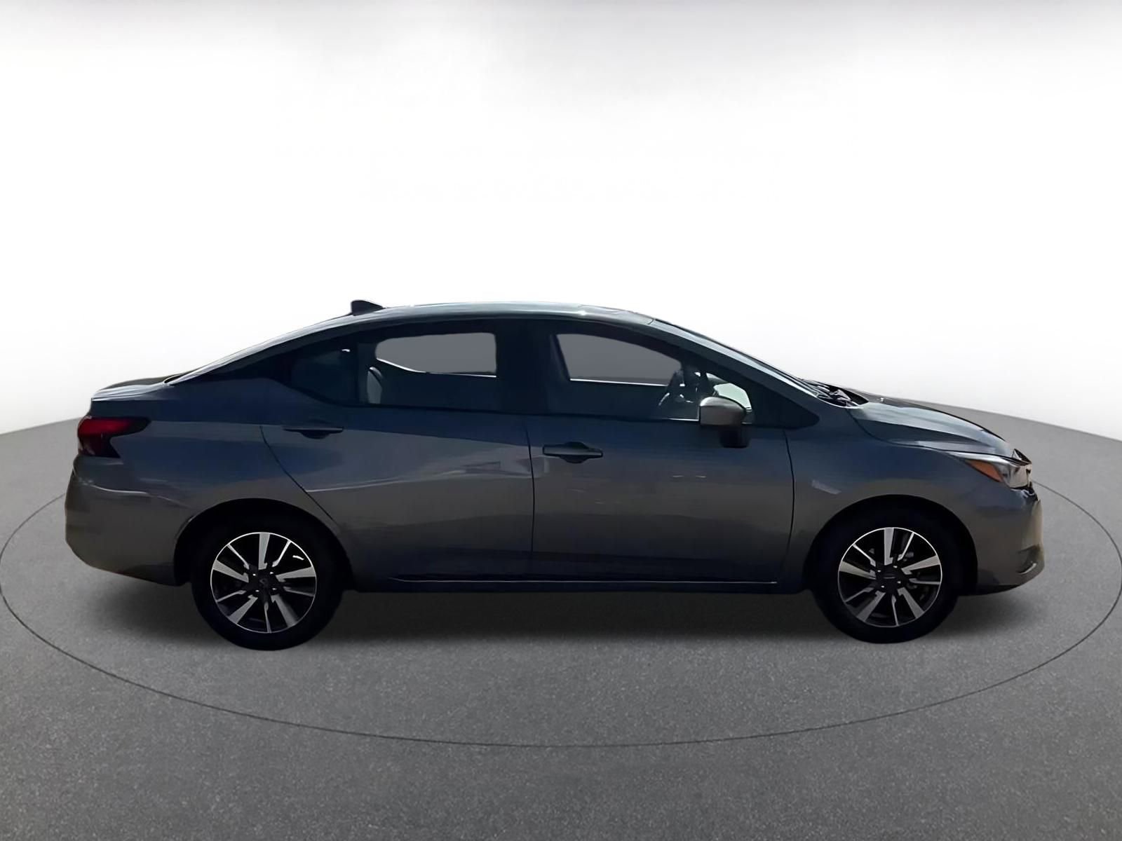 Used 2025 Nissan Versa SV image 16