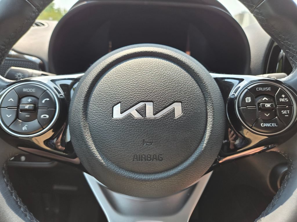 Certified 2022 Kia Soul X-Line FWD image 22