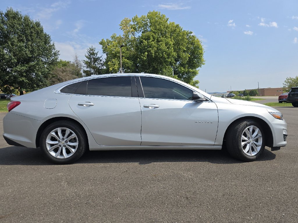 Used 2022 Chevrolet Malibu LT FWD image 19