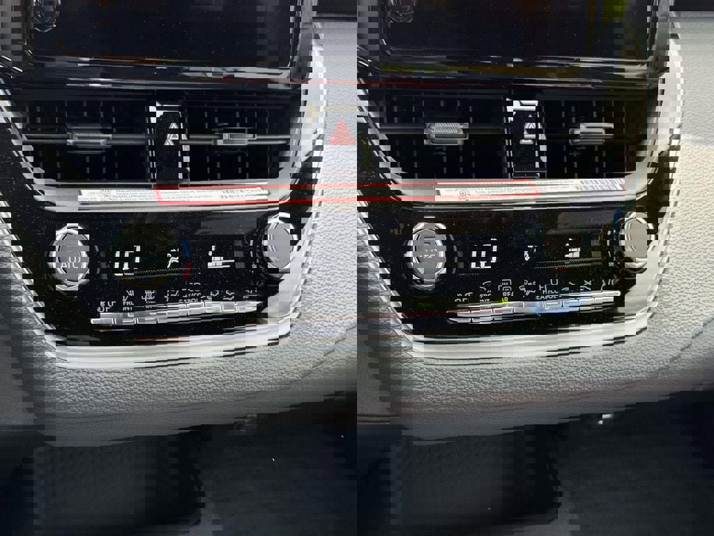 New 2026 Toyota Corolla SE image 5