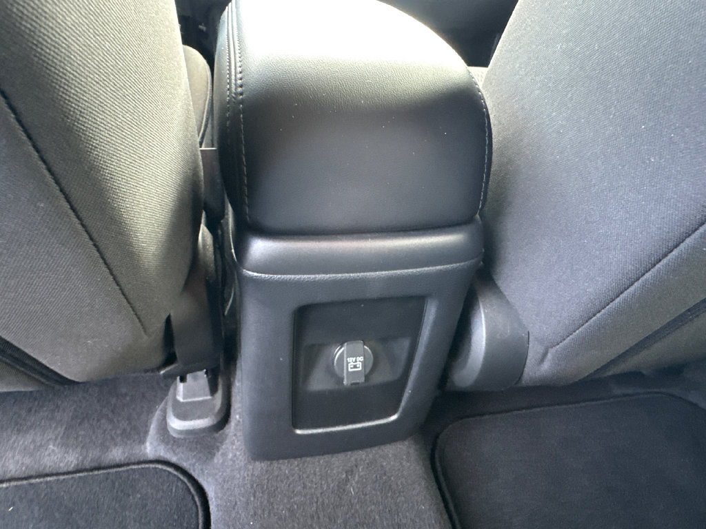 Used 2019 Dodge Journey SE w/ Connectivity Group FWD image 24