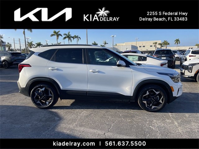 Used 2024 Kia Seltos EX image 2