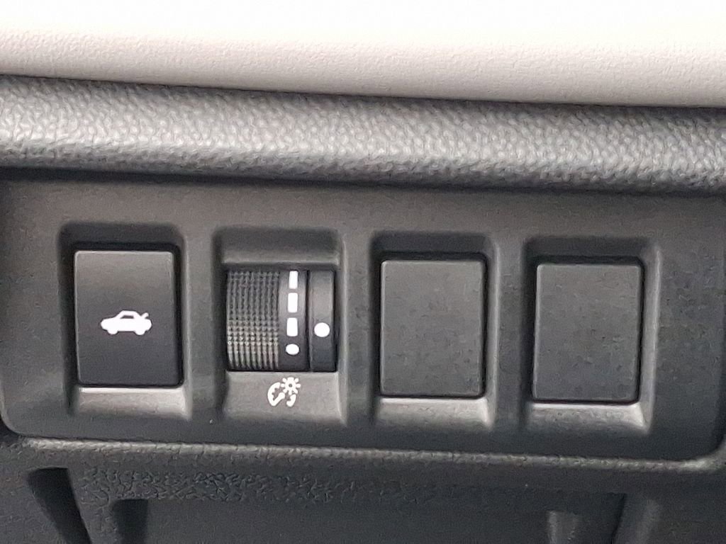 Used 2025 Subaru Legacy Limited image 24