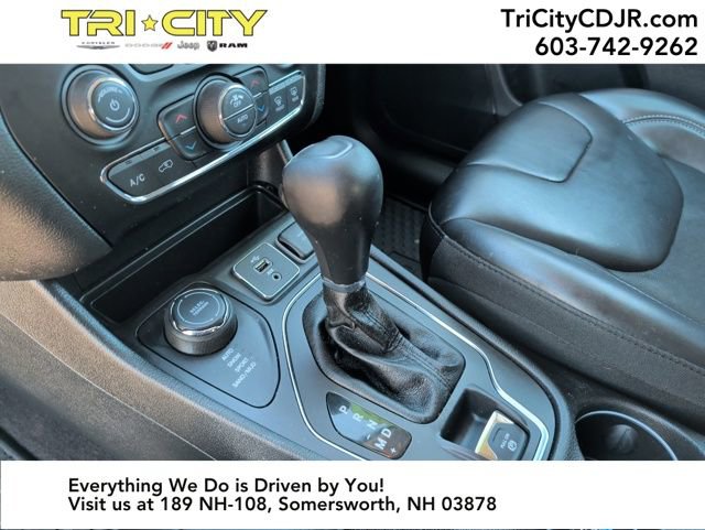 Used 2019 Jeep Cherokee Latitude Plus w/ Comfort/Convenience Group image 33