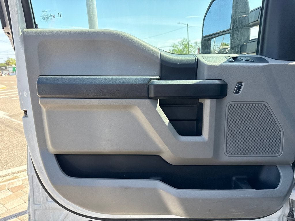 Used 2021 Ford F250 XL w/ Power Equipment Group RWD image 23