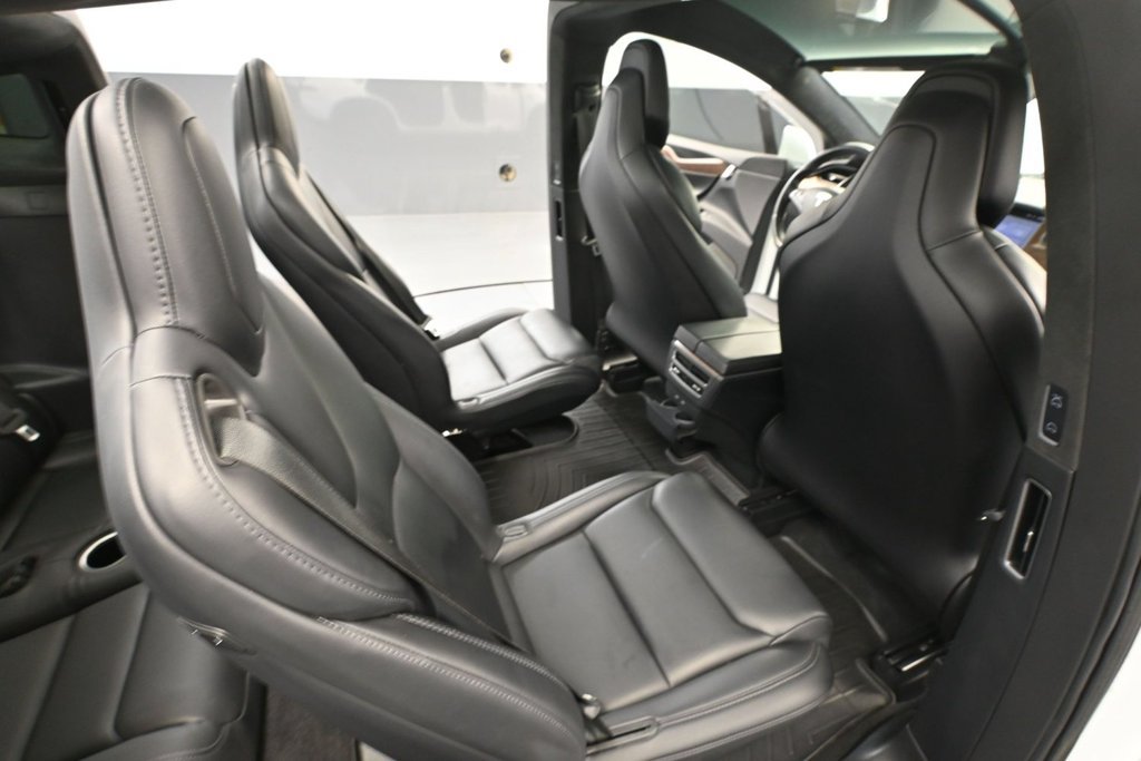 Used 2018 Tesla Model X 100D AWD/4WD image 33