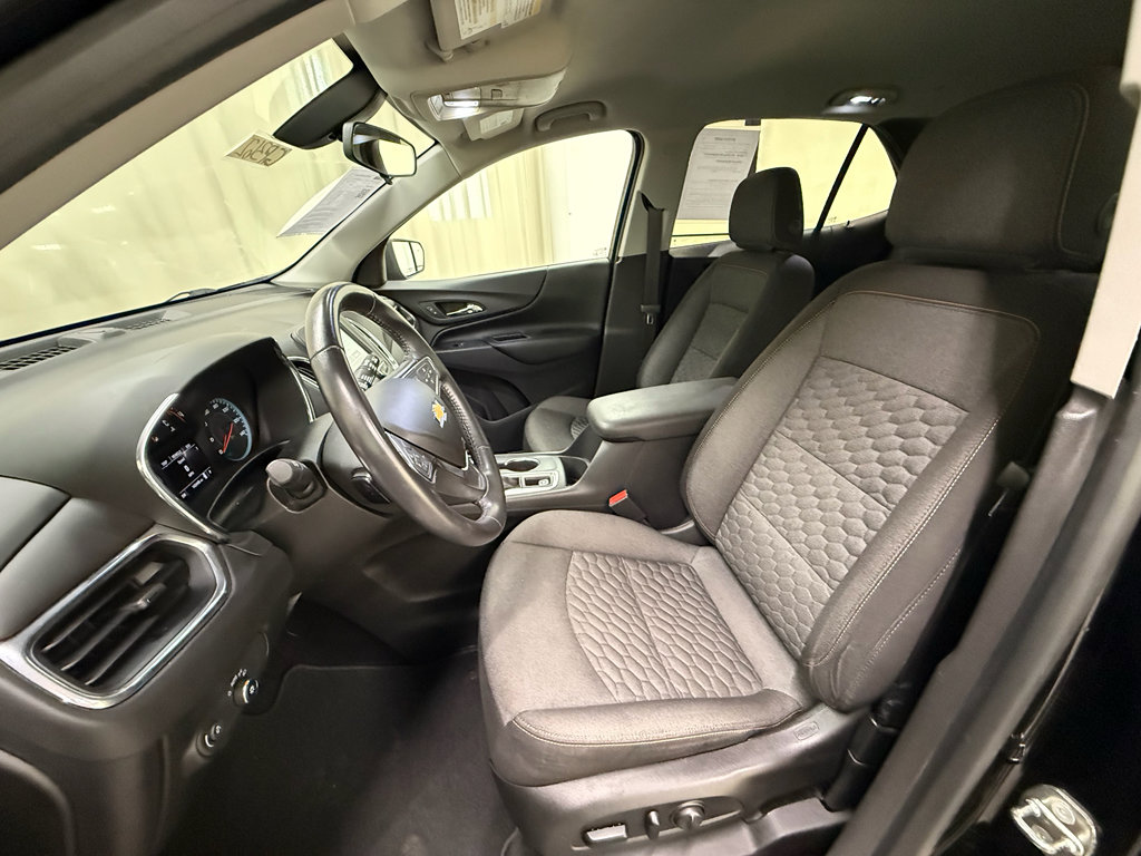 Used 2018 Chevrolet Equinox LT FWD image 28