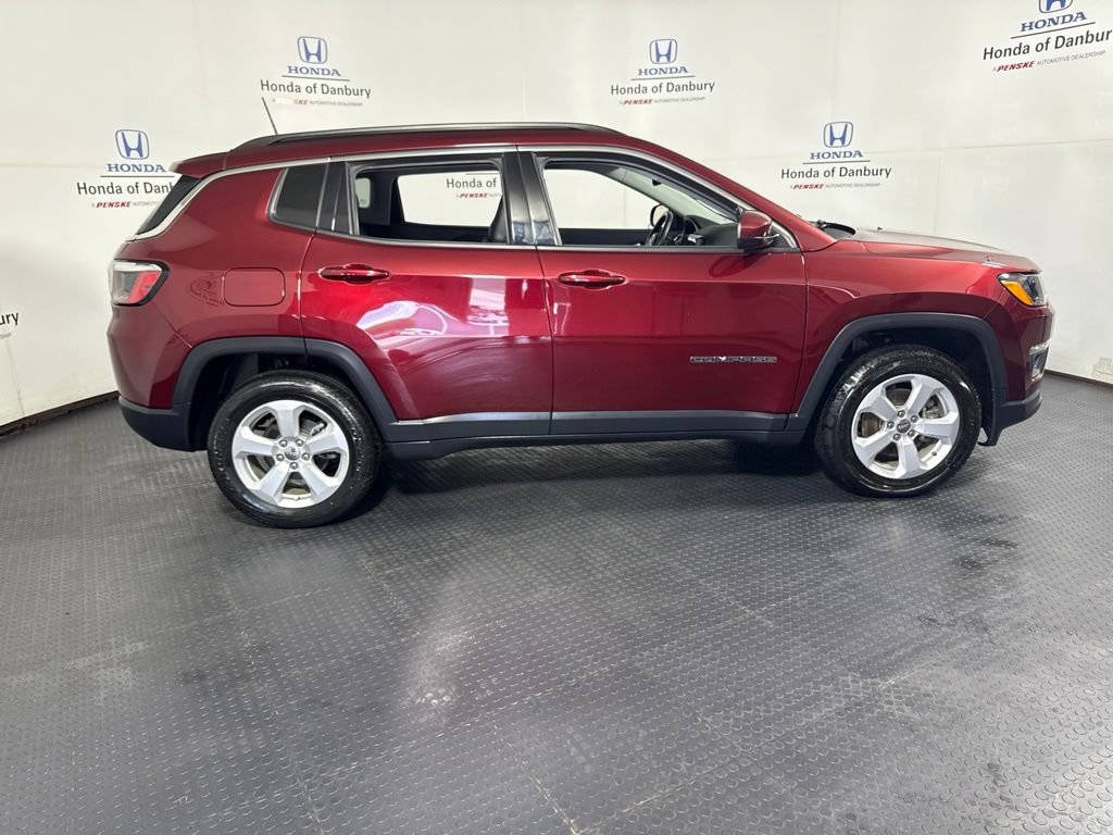 Used 2021 Jeep Compass Latitude w/ Convenience Group AWD/4WD image 3