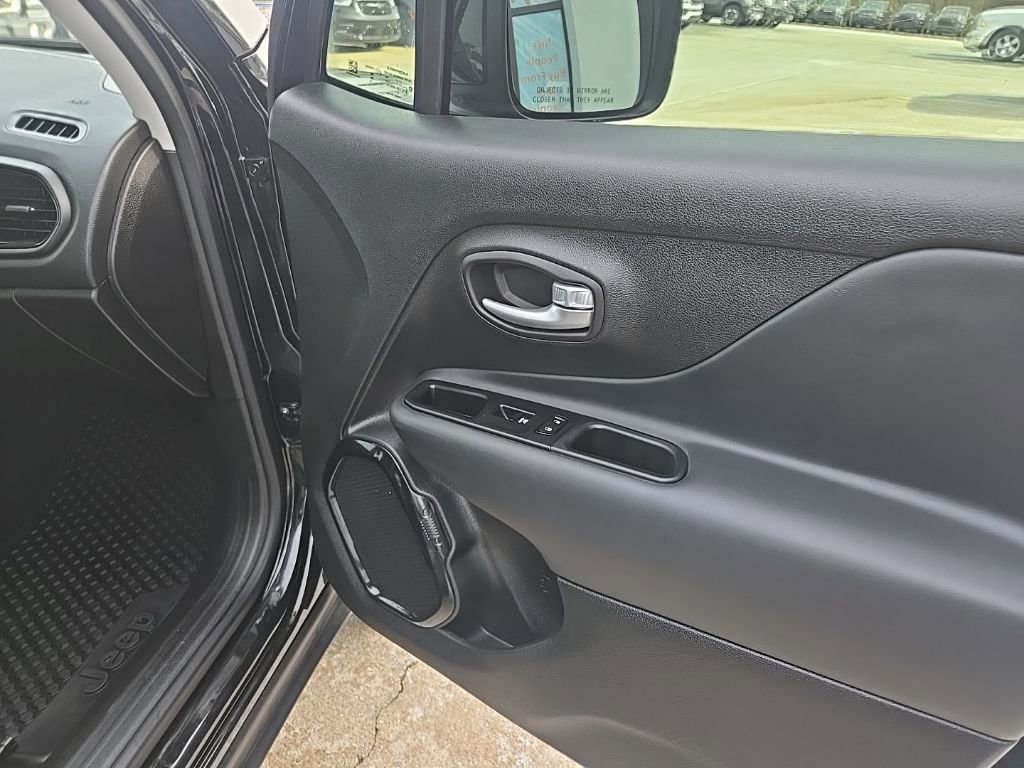 Used 2023 Jeep Renegade Altitude w/ Sun/Sound Group image 70