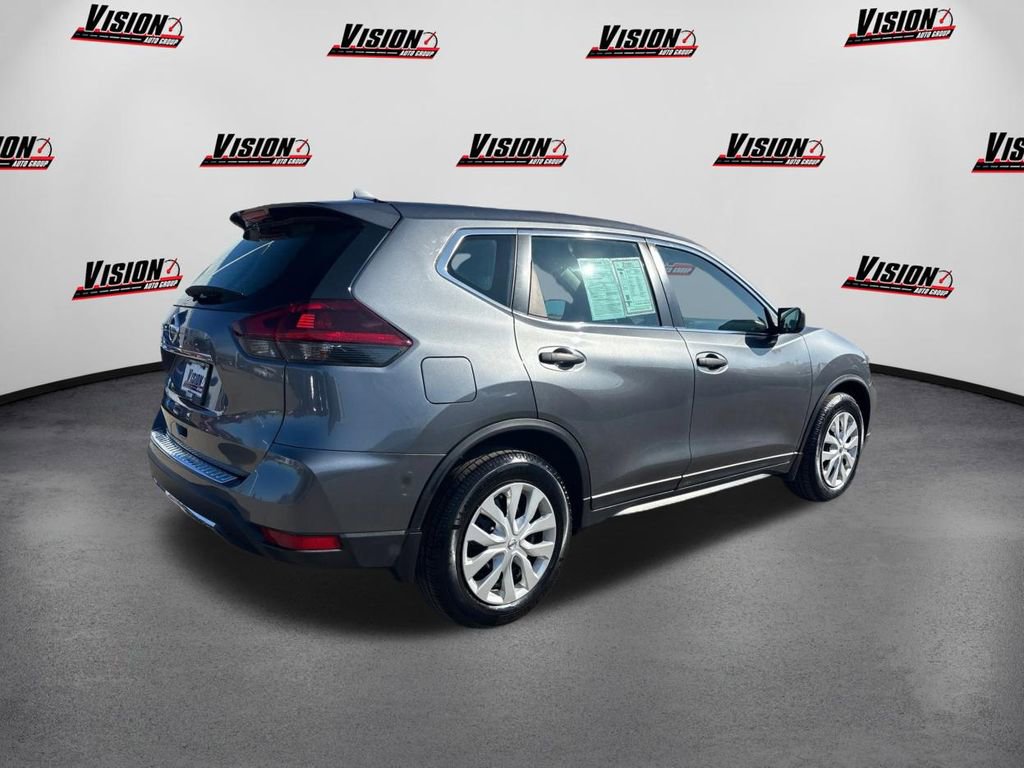 Used 2018 Nissan Rogue S image 5