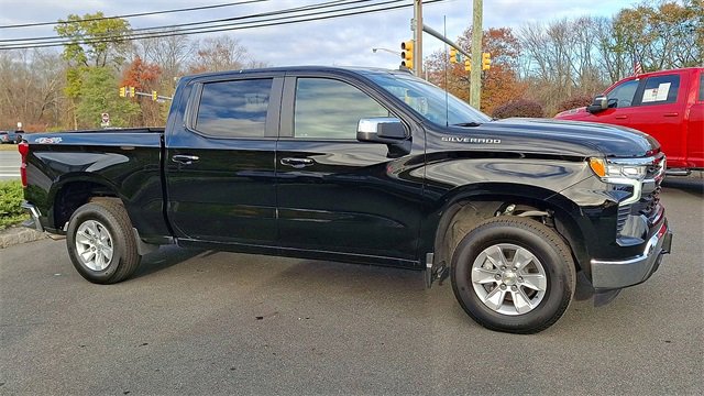 Used 2025 Chevrolet Silverado 1500 LT image 5