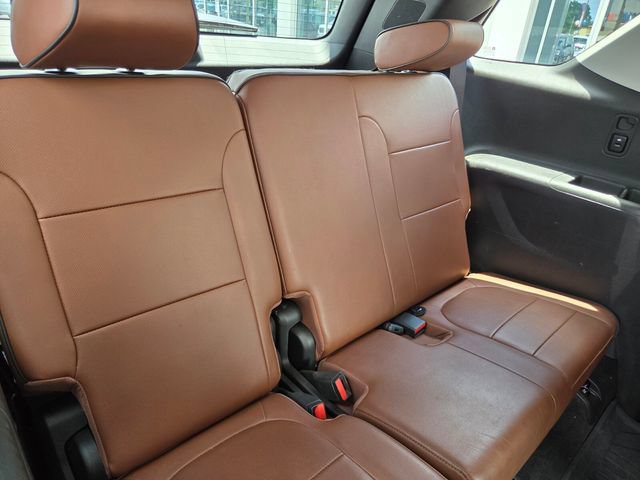 Used 2018 Chevrolet Traverse High Country AWD/4WD image 14