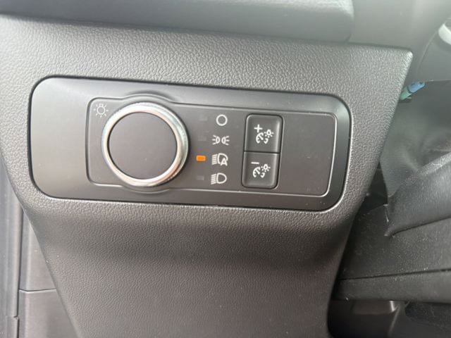 Used 2022 Ford Escape SE FWD image 36