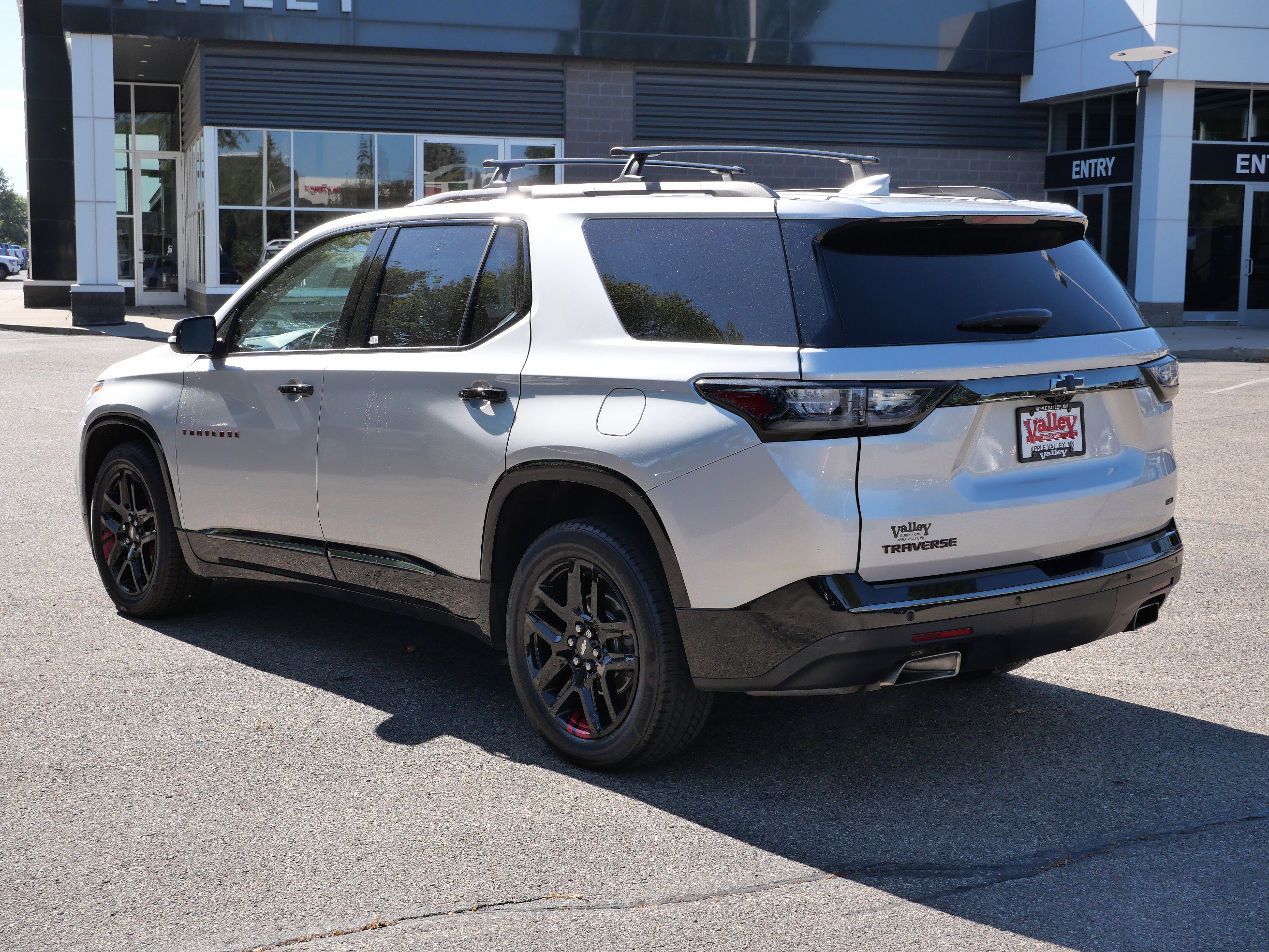 Used 2019 Chevrolet Traverse Premier w/ Redline Edition image 6