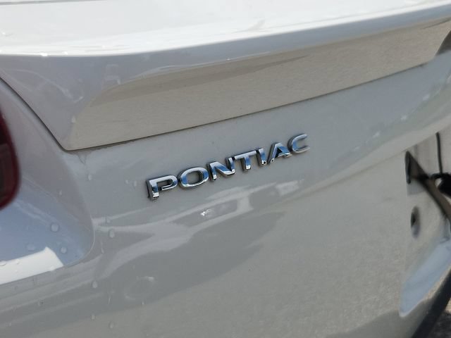 Used 2008 Pontiac Solstice GXP w/ Premium Package RWD image 18