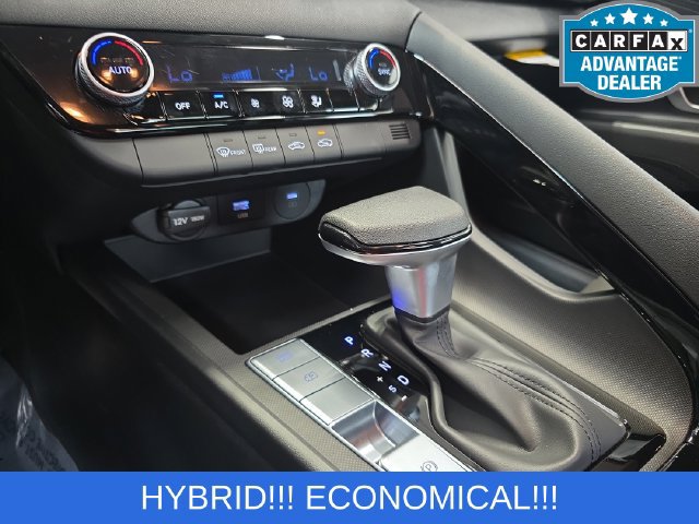 Used 2026 Hyundai Elantra Hybrid FWD image 25