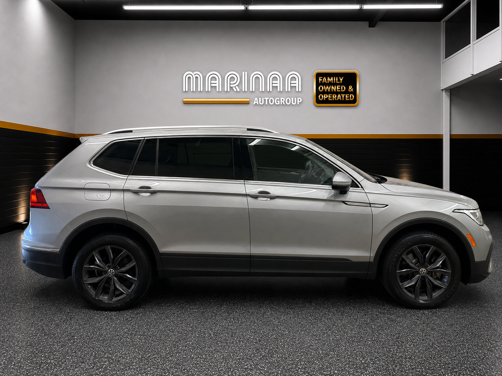 Used 2023 Volkswagen Tiguan SE AWD/4WD image 11