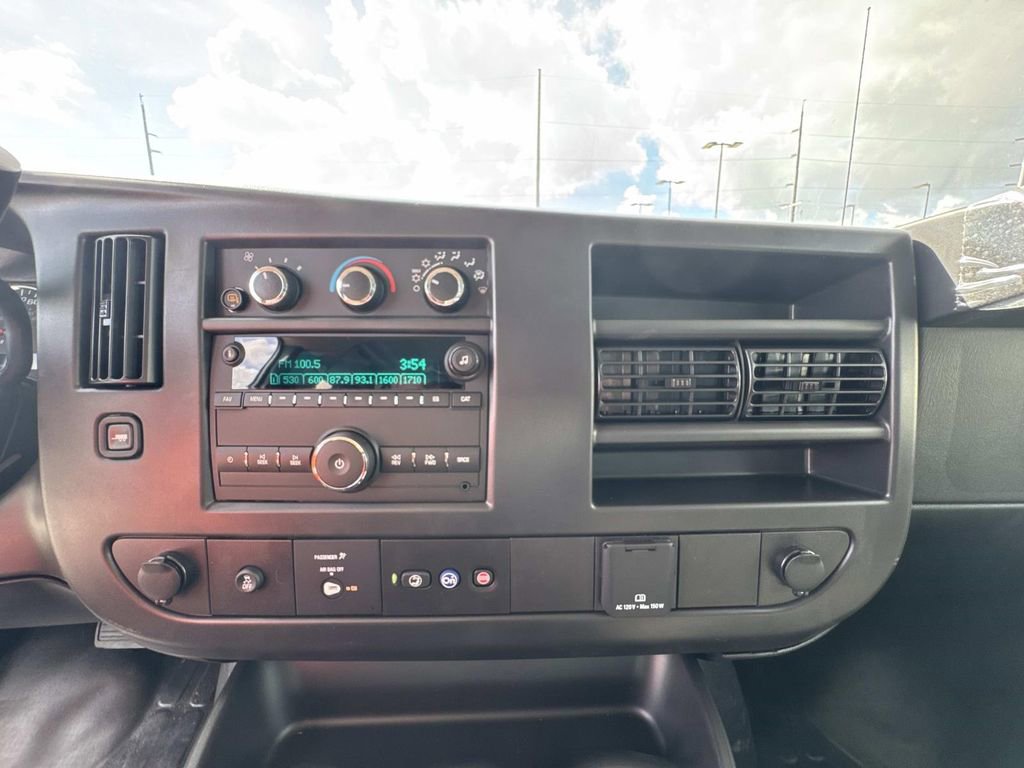 New 2025 Chevrolet Express 2500 w/ Enhanced Convenience Package image 24