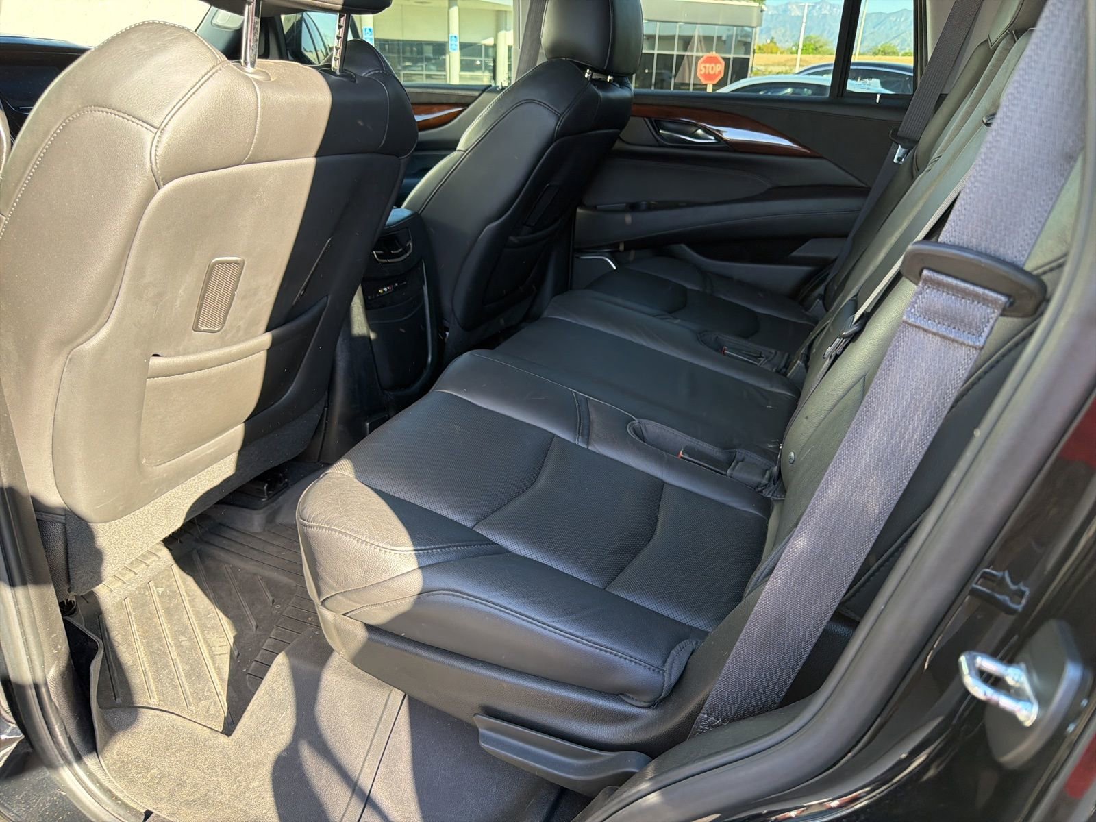 Used 2016 Cadillac Escalade Luxury image 5