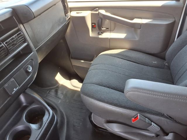 Used 2023 Chevrolet Express 2500 w/ Driver Convenience Package image 28