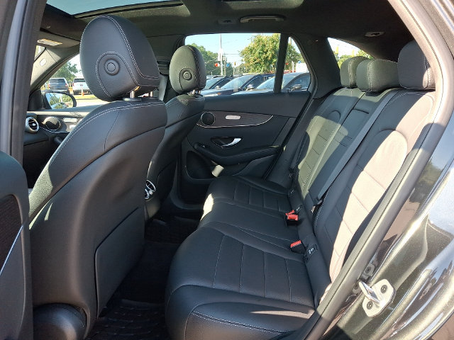Used 2022 Mercedes-Benz GLC 300 4MATIC image 10