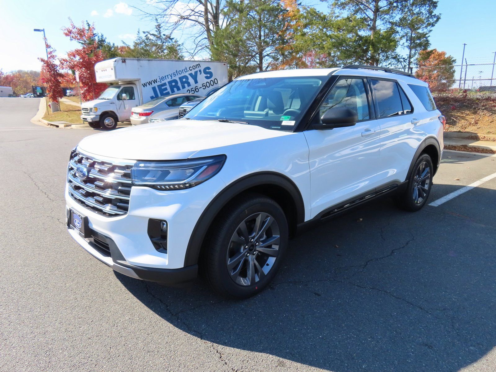 New 2026 Ford Explorer Active w/ Active Comfort Package image 3