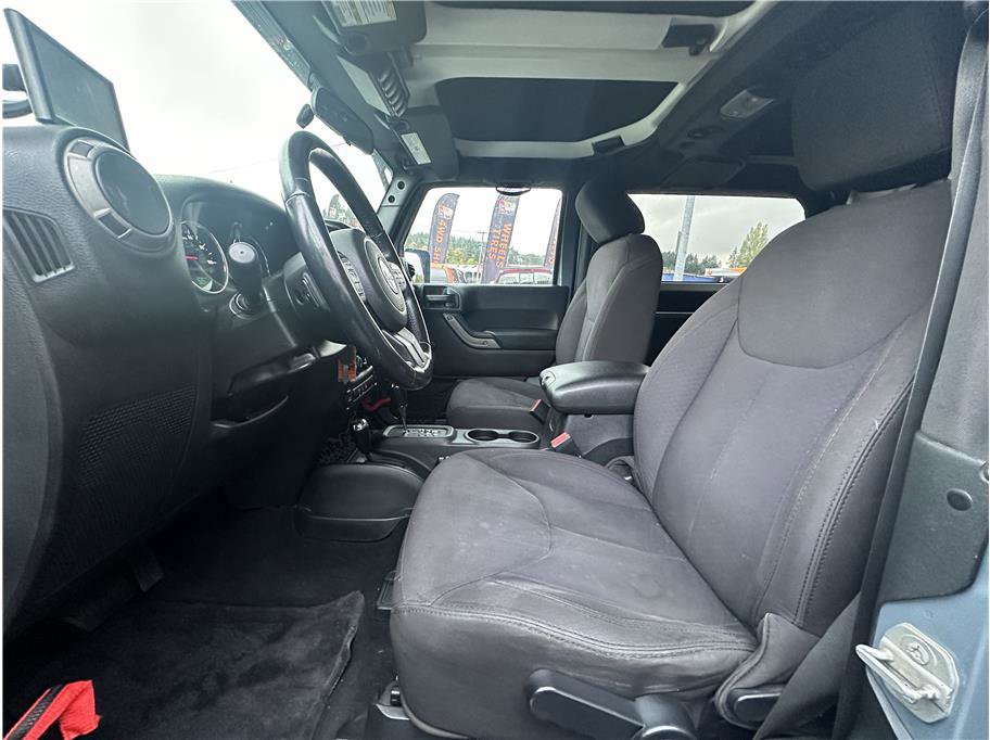 Used 2015 Jeep Wrangler Sport w/ Connectivity Group image 18