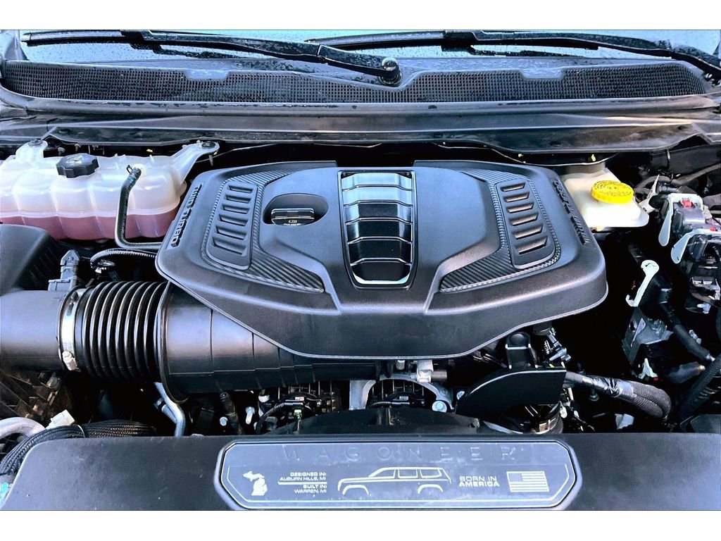 Used 2024 Jeep Wagoneer L Series II w/ Flexible Seating Group image 11