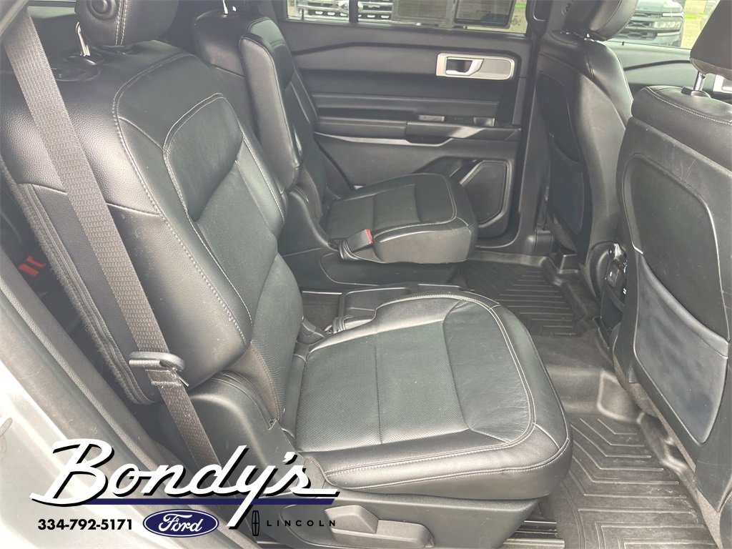Used 2020 Ford Explorer Limited image 16