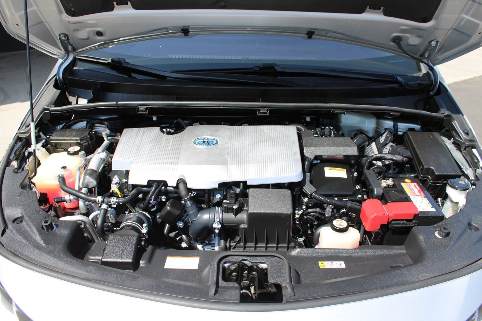 Used 2018 Toyota Prius Prime Premium FWD image 31