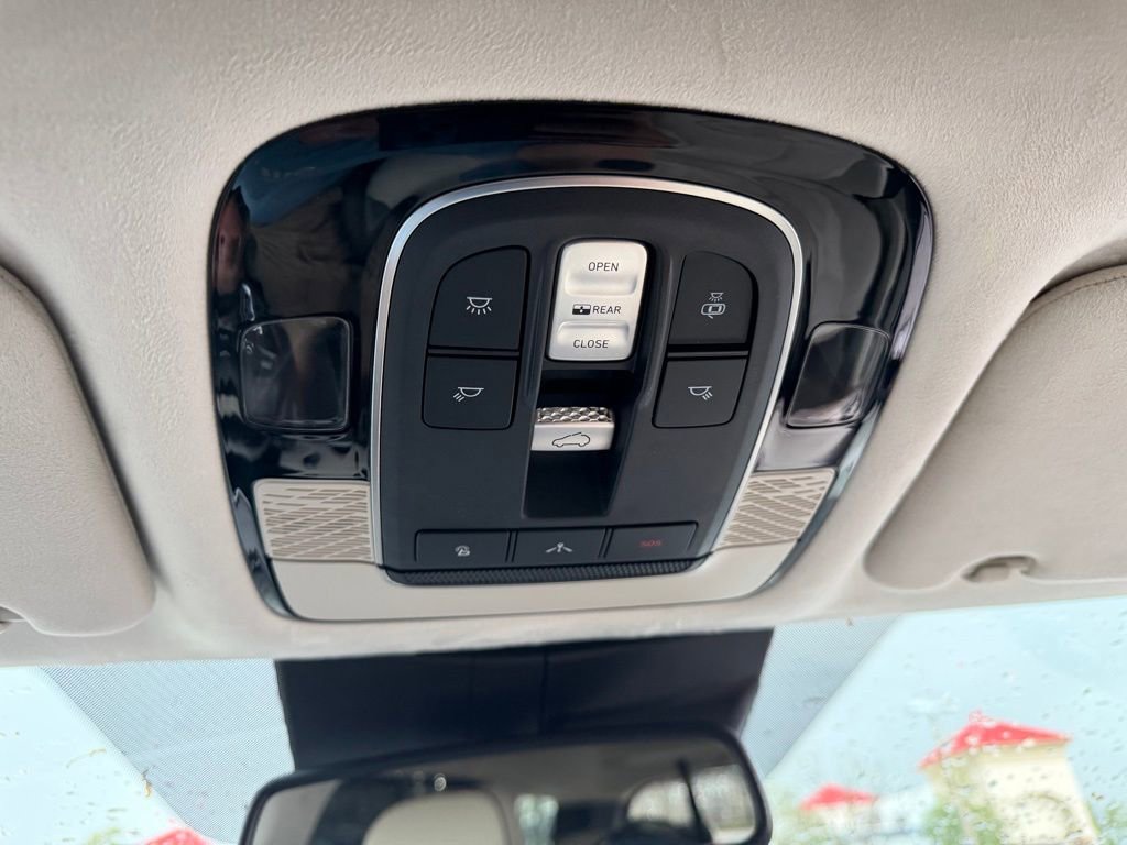 Used 2020 Hyundai Palisade Limited image 39