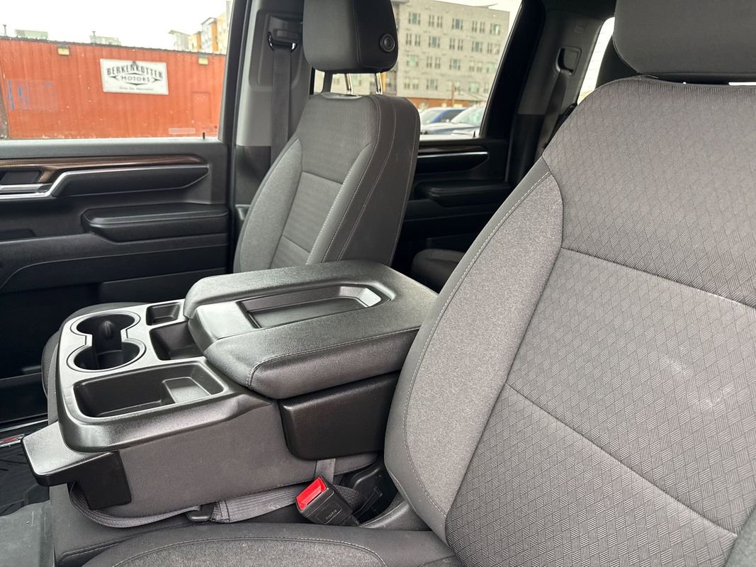 Used 2024 Chevrolet Silverado 2500 LT image 28