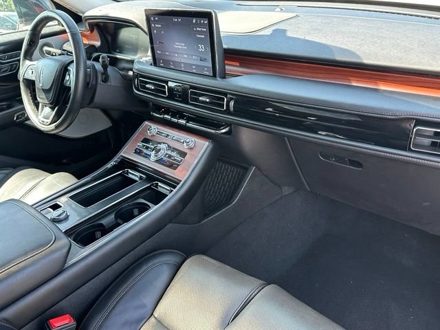 Used 2023 Lincoln Aviator Grand Touring w/ Equipment Group 301A AWD/4WD image 9