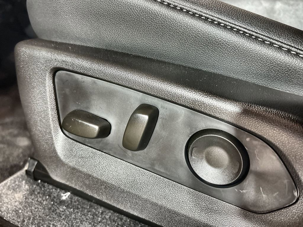 New 2026 GMC Canyon Elevation w/ Convenience Package image 22