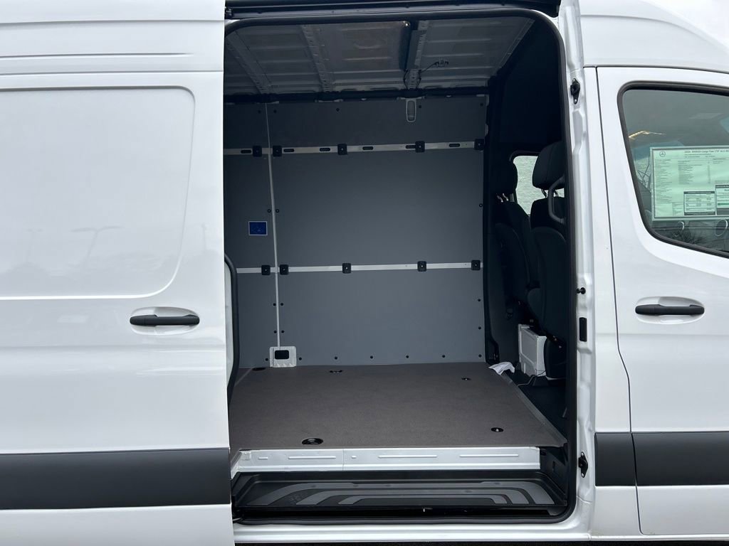 New 2026 Mercedes-Benz Sprinter 3500 image 23