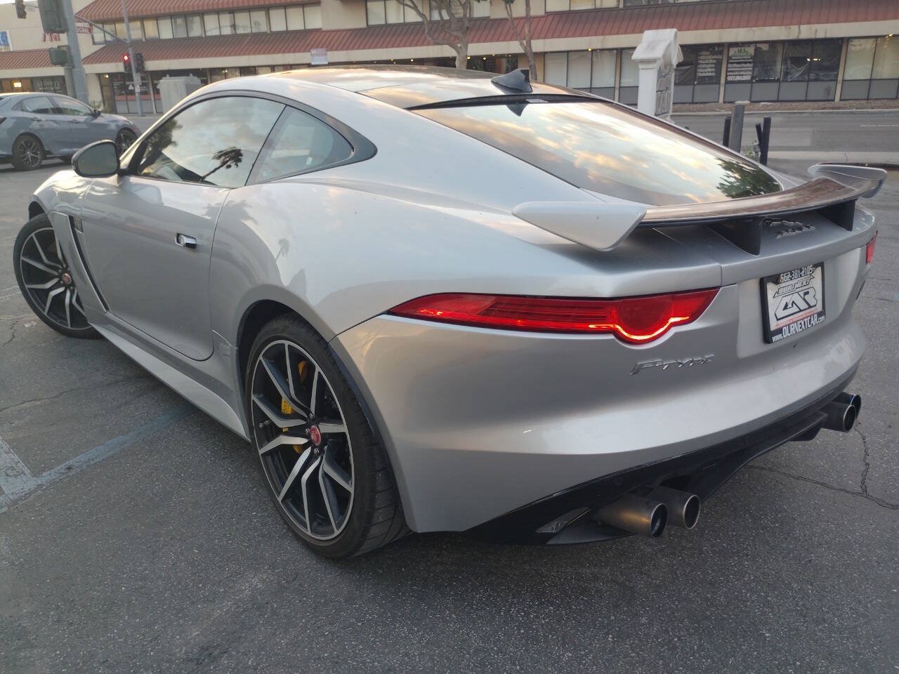 Used 2017 Jaguar F-TYPE SVR AWD/4WD image 10