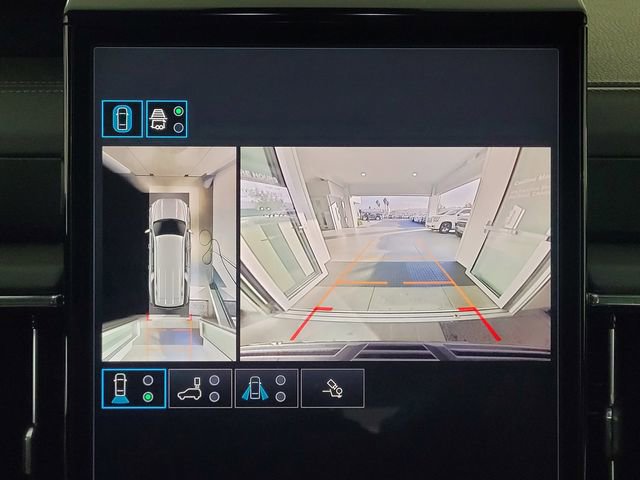 Used 2025 GMC Yukon XL Denali image 12